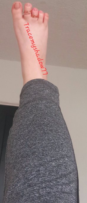 This feet pic is what you dream about all day .....along with you depositing large amounts....  into<a href="/tag/spicy"class="tags"><span>#spicy</span></a><a href="/tag/rawandreal"class="tags"><span>#rawandreal</span></a>