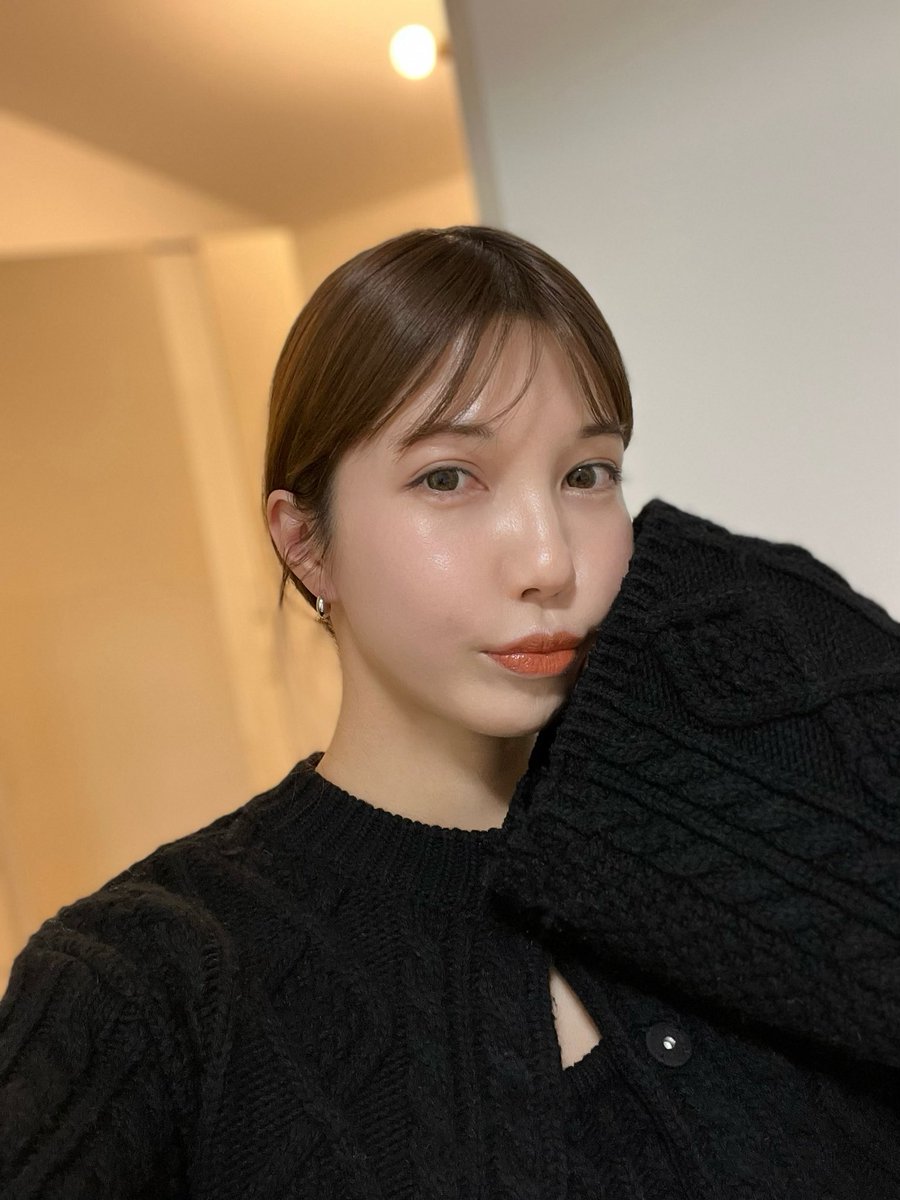 お肌の調子がよい☺️🌸

アラフォー無加工アプリなし🤳笑
一時期は、お肌の調子も悪いし自信も失って無加工なんてむりだった笑

iPhoneのポートレートで撮っても耐えられるまでなんとか回復して来ました(まだまだだけど)