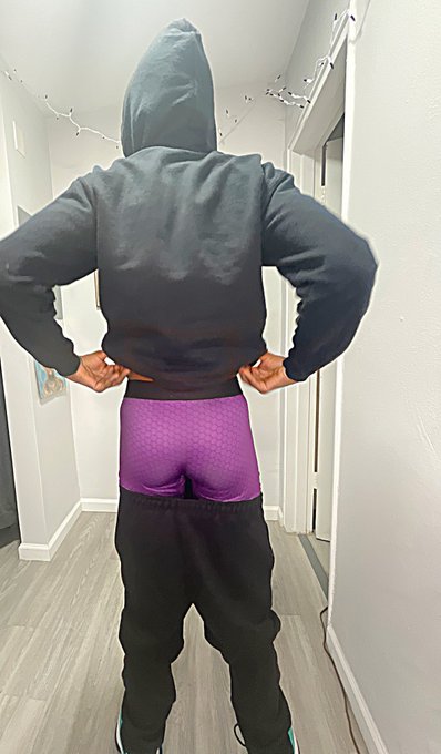 😈💜🥵💜😈 https://t.co/jZEaKIpYmf