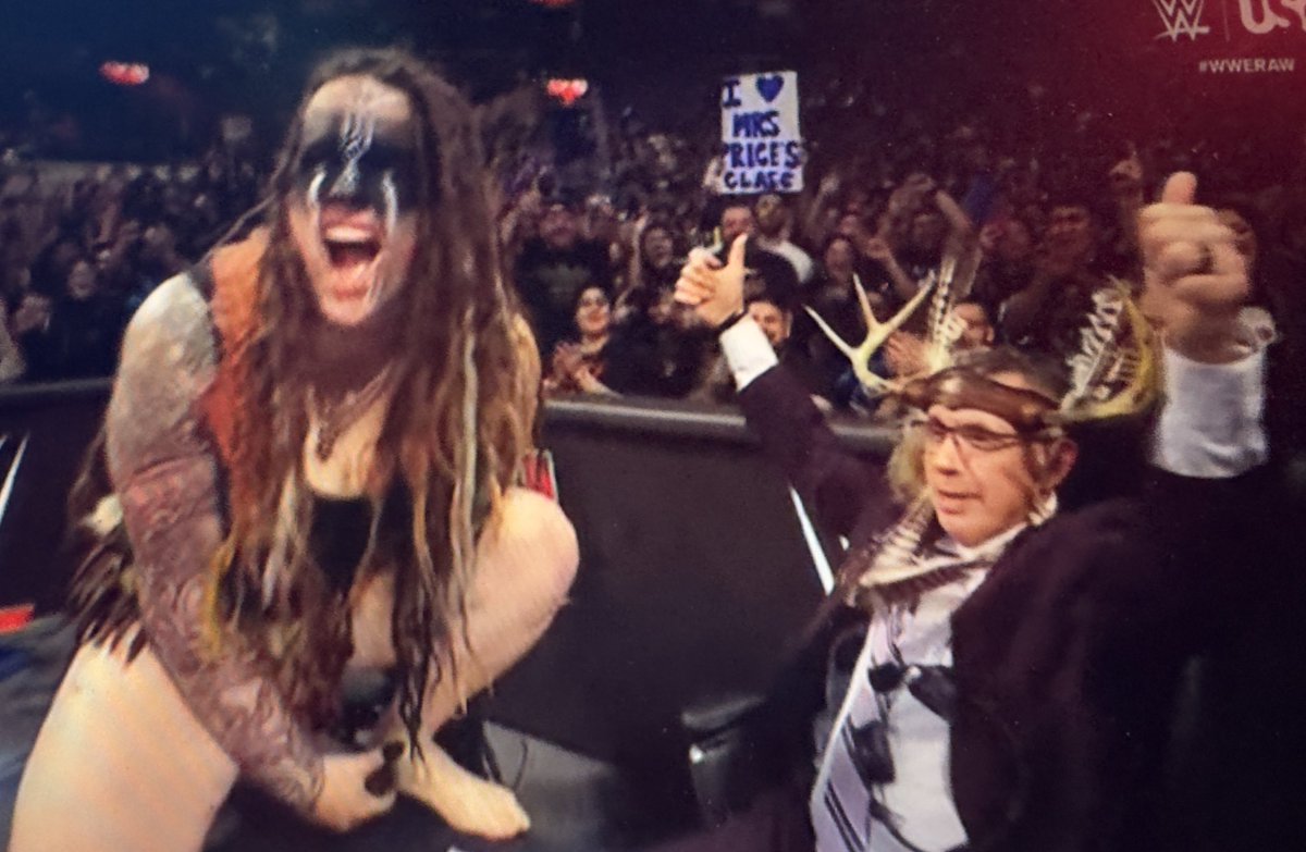 _kennythoughts's tweet photo. Nobody:

Absolutely no one:

Not a single soul on this planet:

Michael Cole when he sees fn antlers: https://t.co/DjDnnJd66L