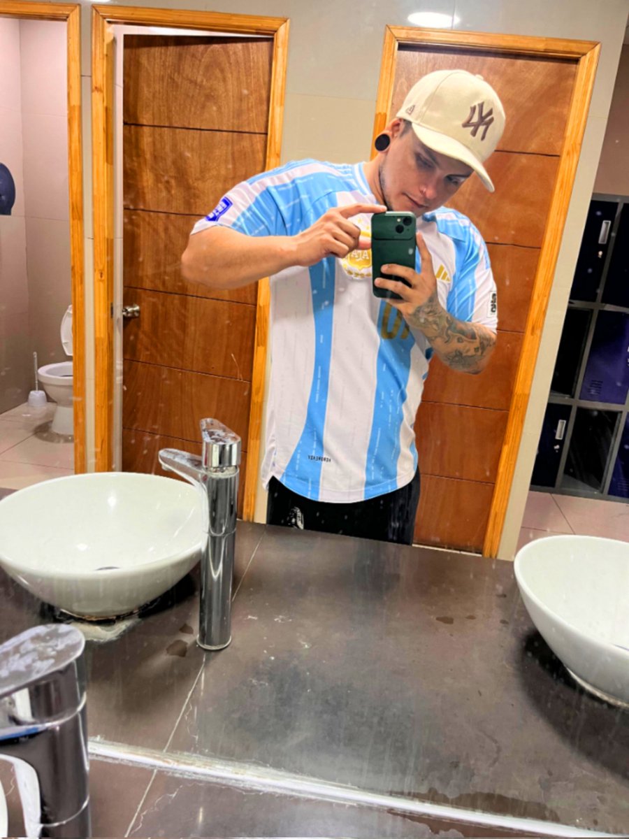 EissenApricca's tweet image. #mododiablo #turrito #buebosaires #argentina