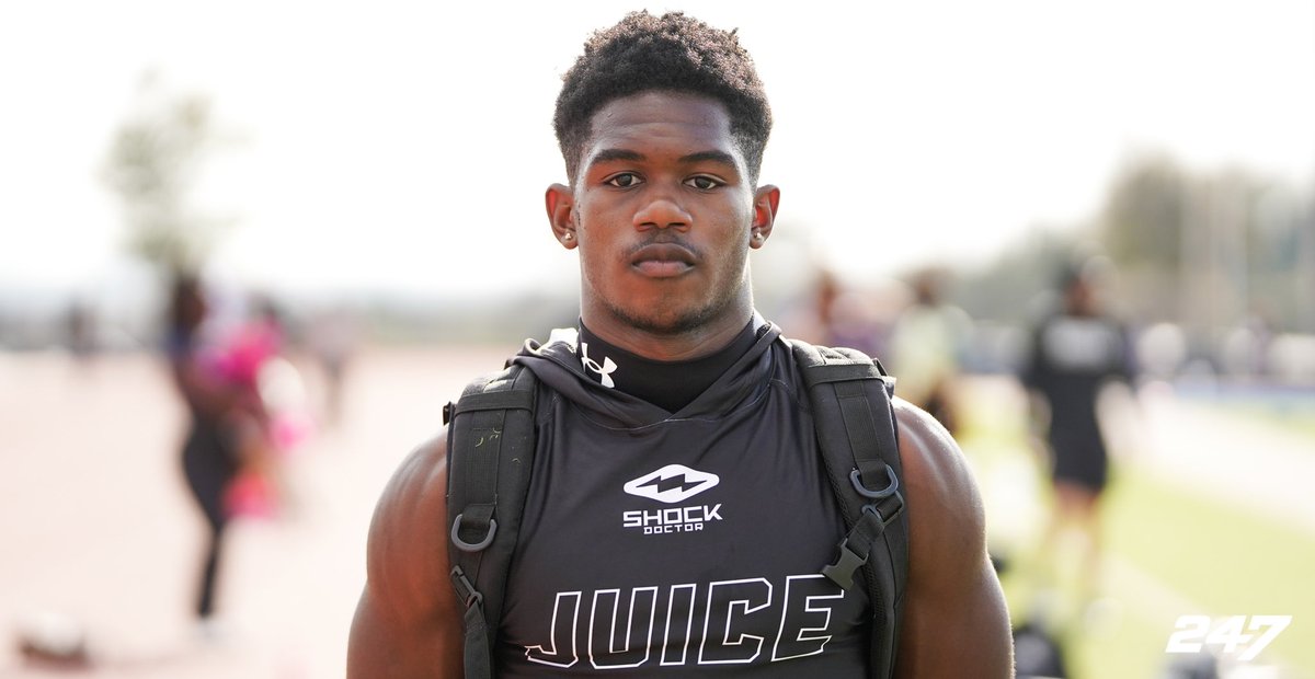 Bastrop 2025 WR Keyshon Moore quietly put together one of the more productive seasons in CenTex after he finished with 44 receptions for 1,098 yards and 14 TDs in 10 games in 2023.

Currently holding one offer from UTEP, Moore plays bigger than his size and his quick twitch and