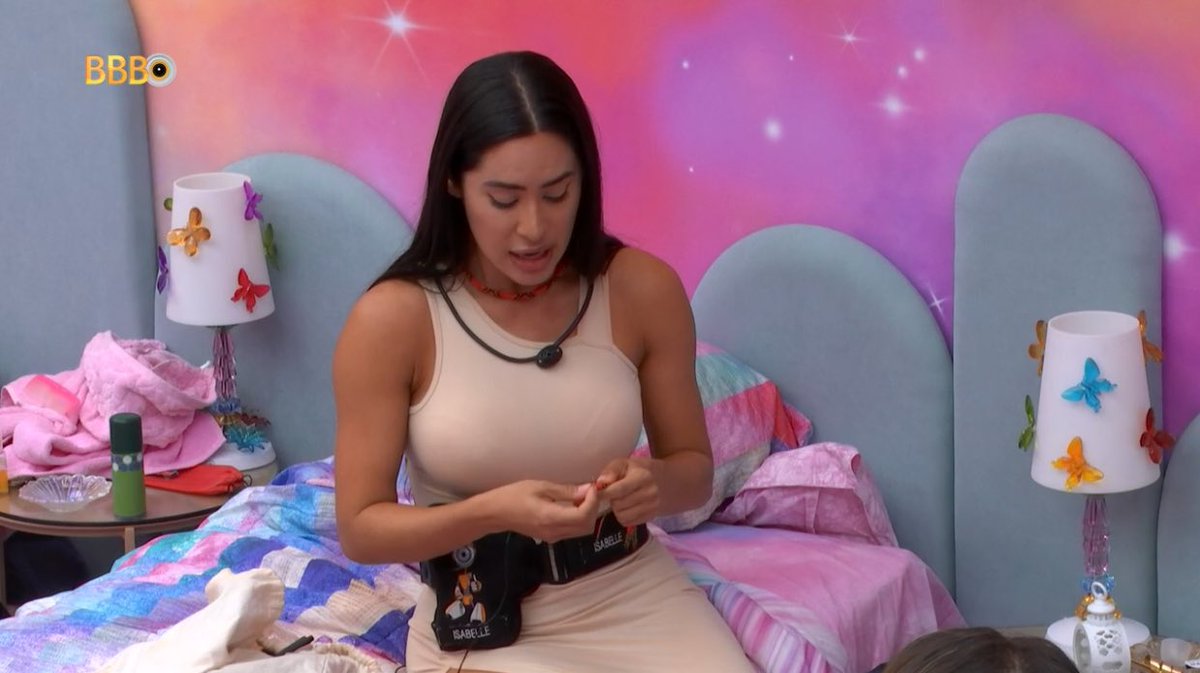 poptime's tweet image. Davi para Isabelle: “Você defende as meninas, me mandando tomar no c* e coisa muito pior, mas a palavra inútil não pode?” #BBB24