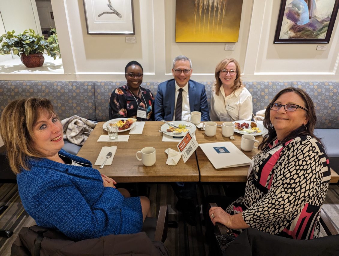 Thank you @tedhsu for meeting us for breakfast to discuss issues that matter to nurses and nursing students #QPD #EDI @RNAO @KingstonHSC @DorisGrinspun @DebraLefebvre @Daria_A_JH @providence_care