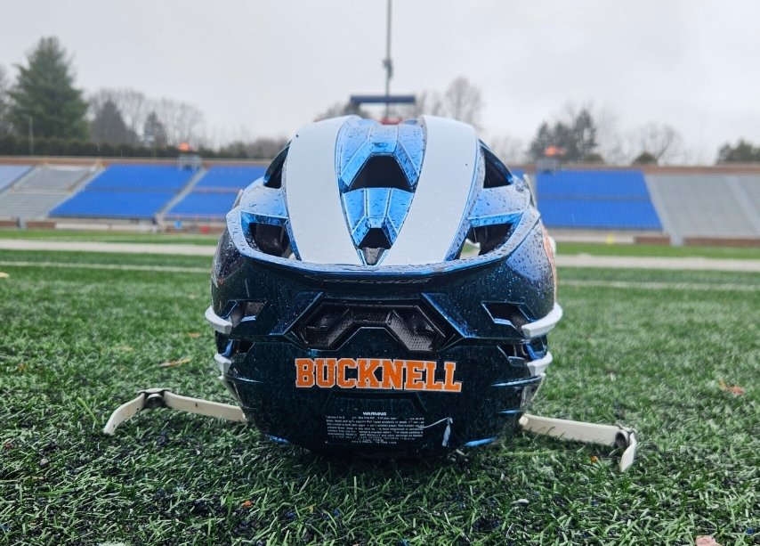 jjdools's tweet image. OK @diggstape do your thing...
Bucknell's new blue chromes... 
*they are the Navy blue but the chrome makes them look lighter depending on the lighting. Last pic to see them in different light where they look navy blue.