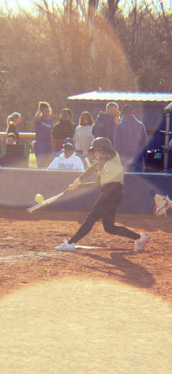 The most wonderful time of the year 🥎🖤💛#thecaydeegray