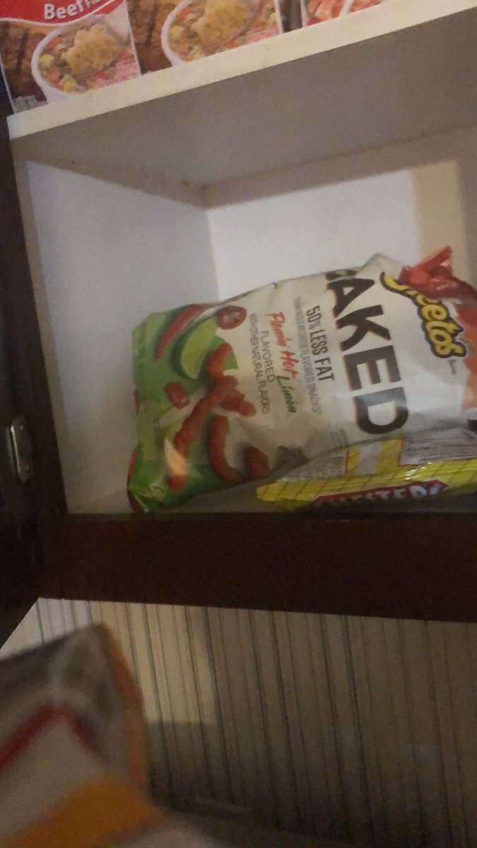 sledro999's tweet photo. Snack Time ! 
#ComingUp #MakingRoom #Nice #YesSir https://t.co/NaE4fMFFet