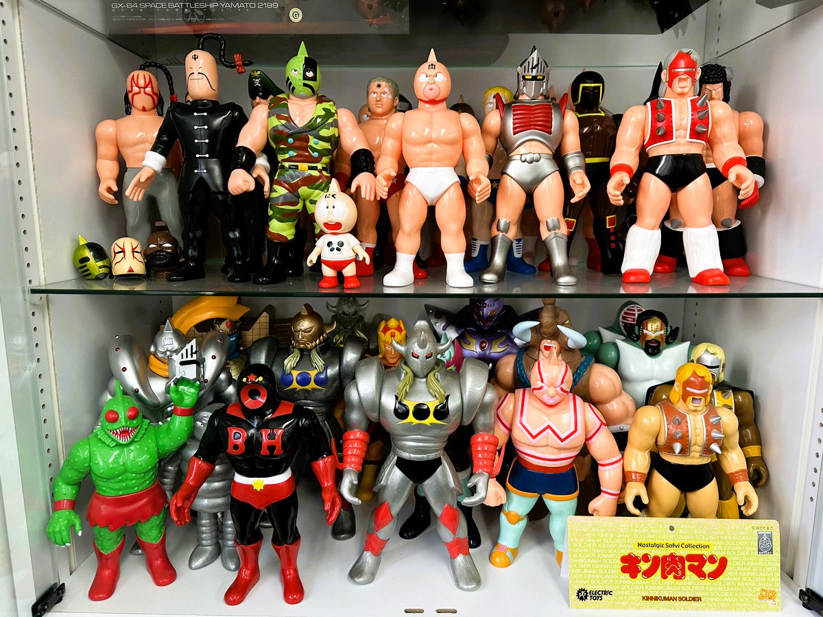 会社に置いてある秘蔵コレクションのキン肉マンソフビに新たなメンバー