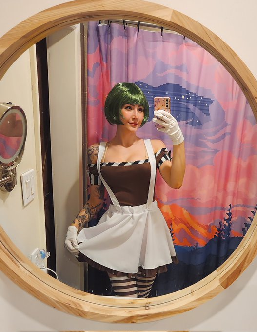 Would you go to this immersive Wonka experience? 🤔 https://t.co/pjdCpuNlfI