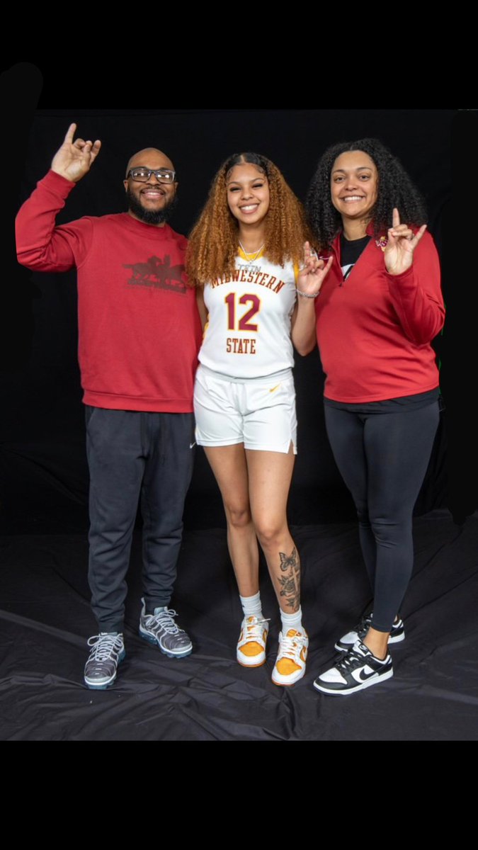COMMITTED!!!
 
Beyond blessed and grateful to announce I will be committing to Midwestern State University!!  Thank you to my mentors, coaches, family, and most of all GOD.  #committed #stanggang🤘🏽 #AGTG #GODDID  🧡❤️🧡❤️