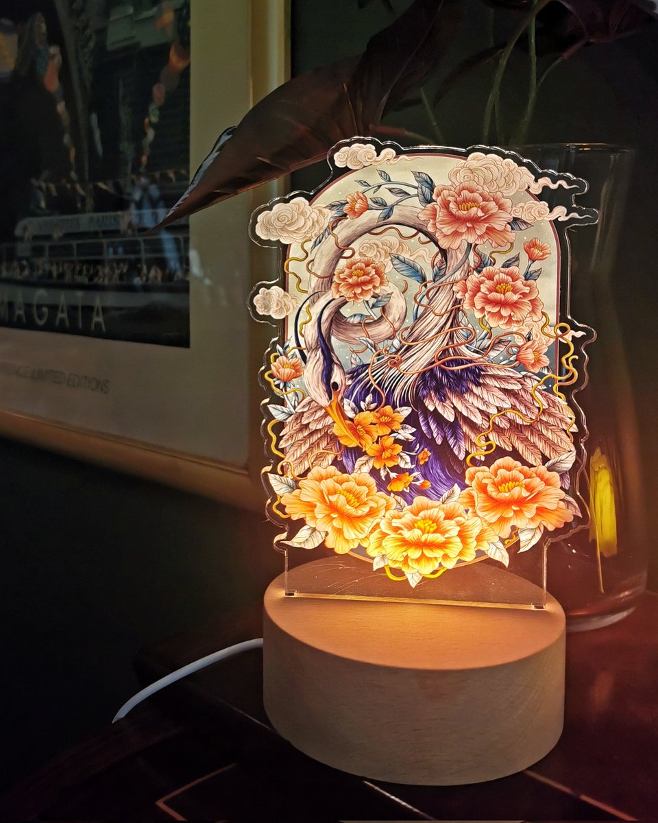 Gm. Got my art printed on a custom acrylic lamp today ✨🌙 I'm in love!