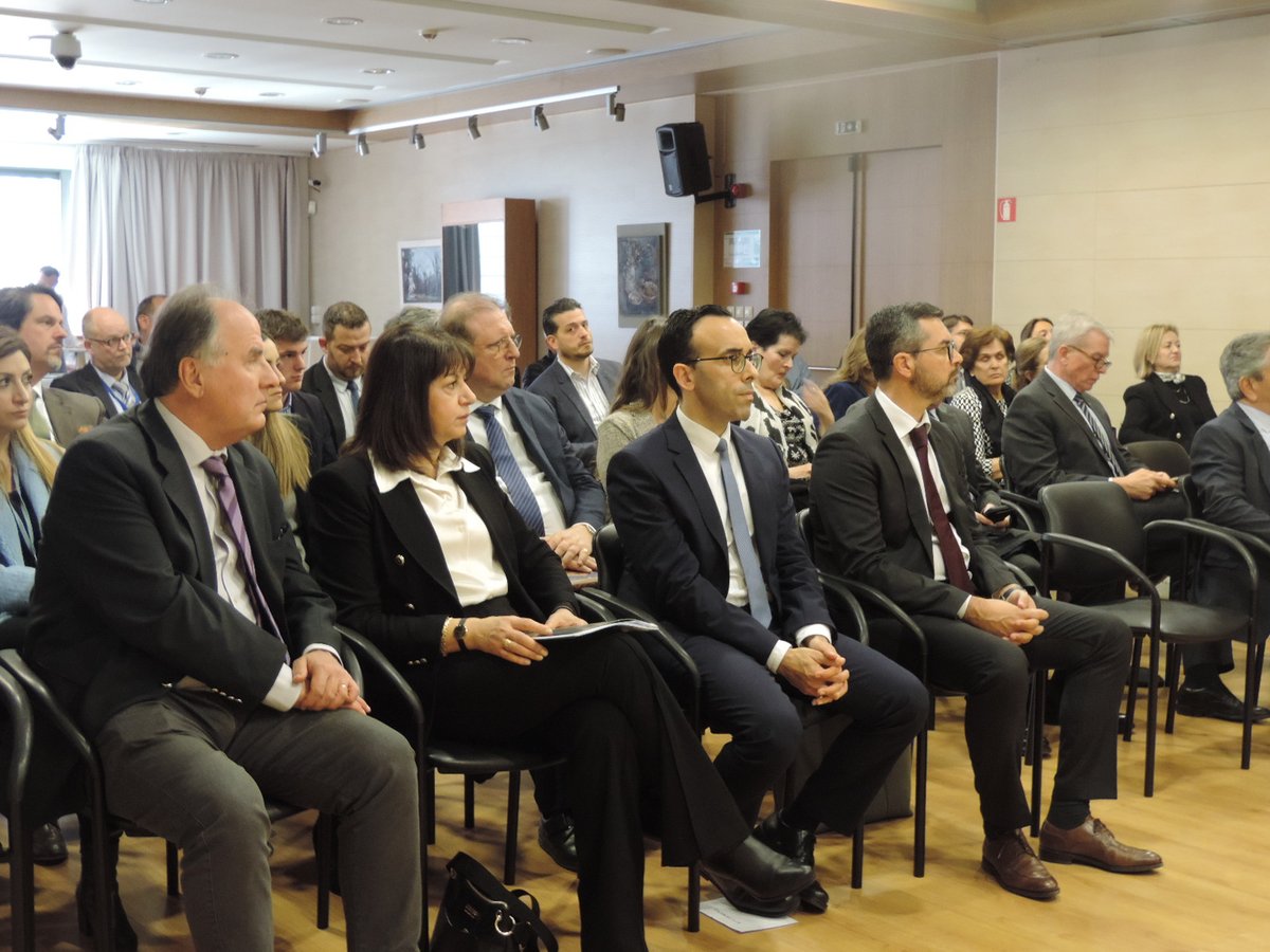 Cyprus in Greece tweet media