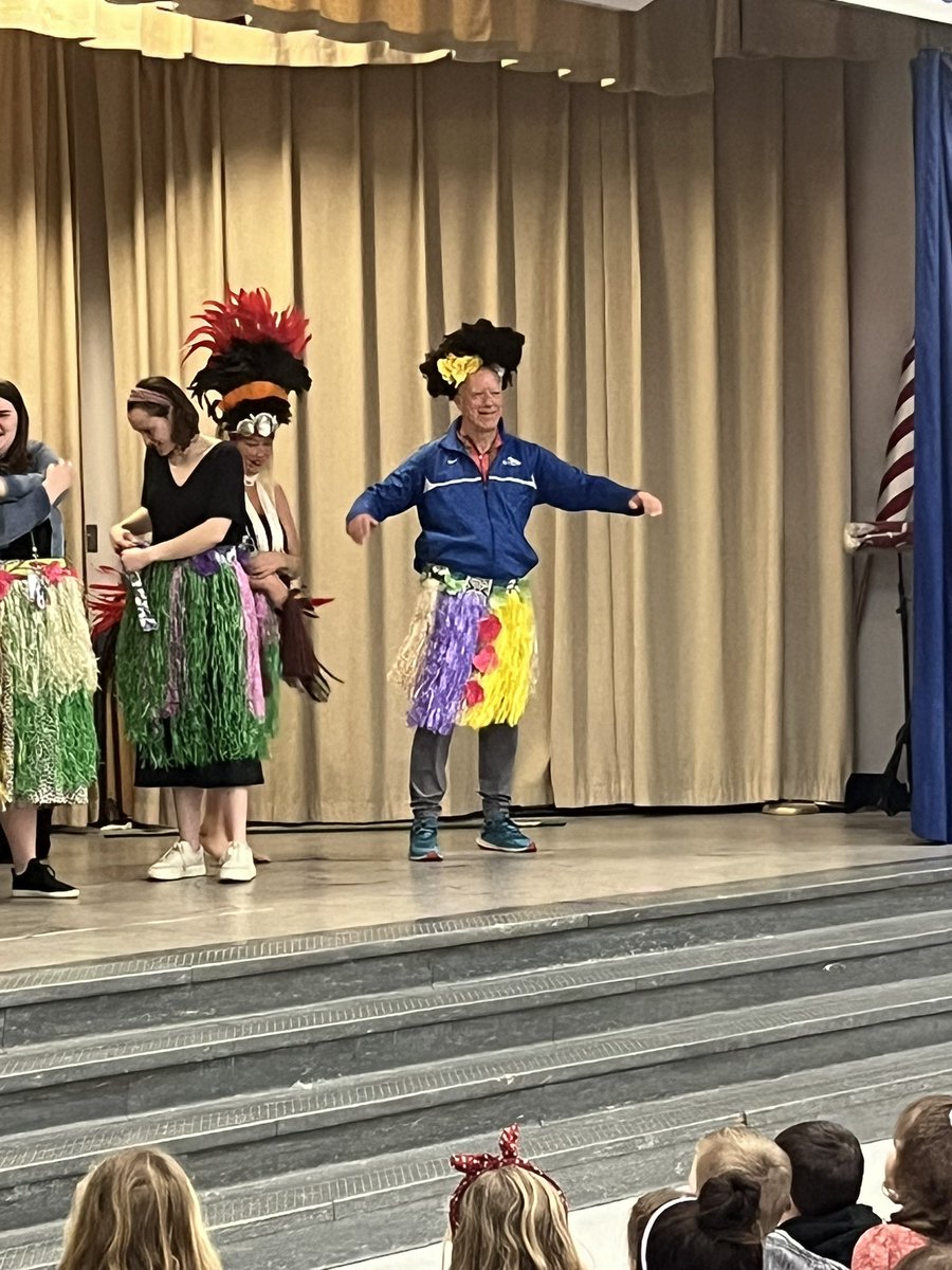 What a great way to kick off multicultural week! Thank you to <a href="/Windsor_PTA/">Windsor PTA</a> for bringing in Aloha Chicago!