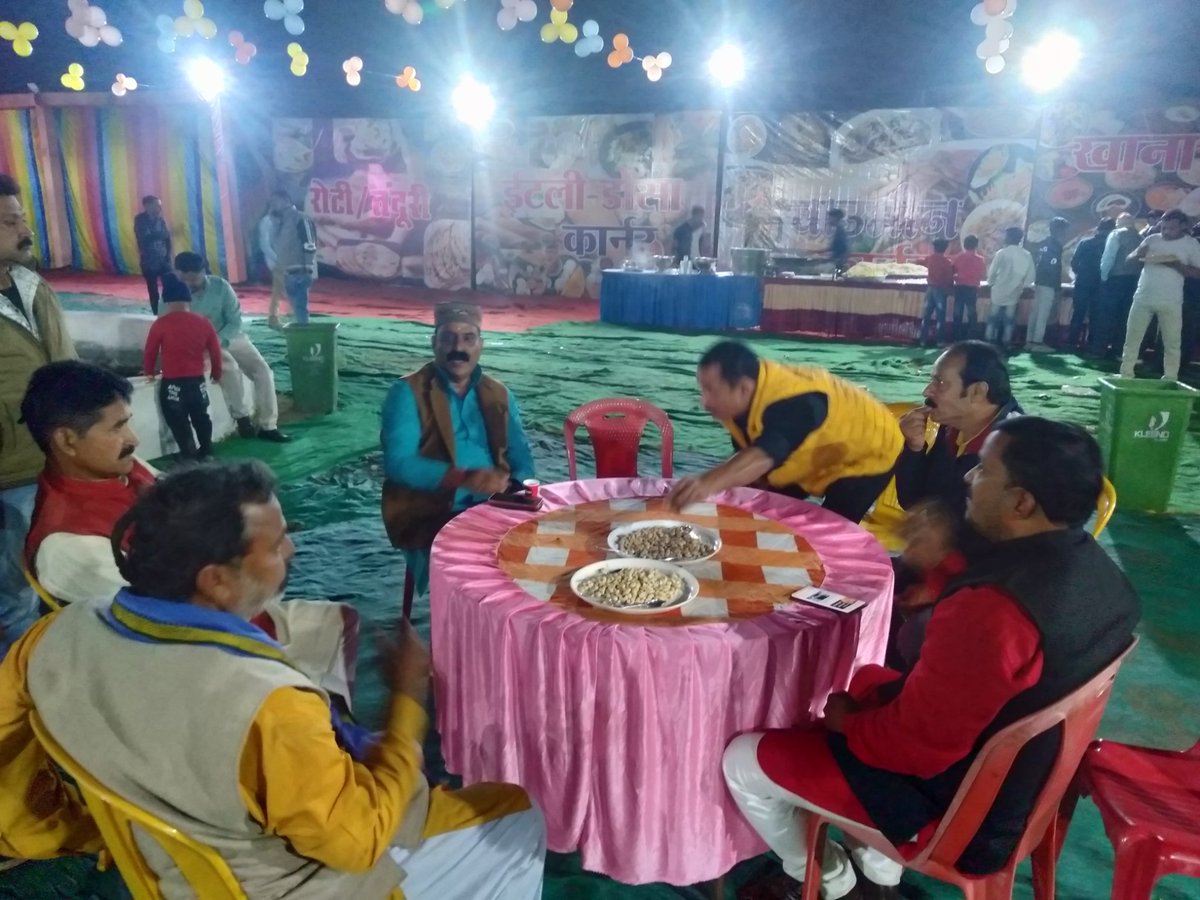 RinkuVeeresh's tweet photo. बाणसागर-देवलोंद में श्री दिलीप सिंह परिहार के पुत्री के विवाह समारोह में शामिल हुआ।। https://t.co/QlcMDXFhwK
