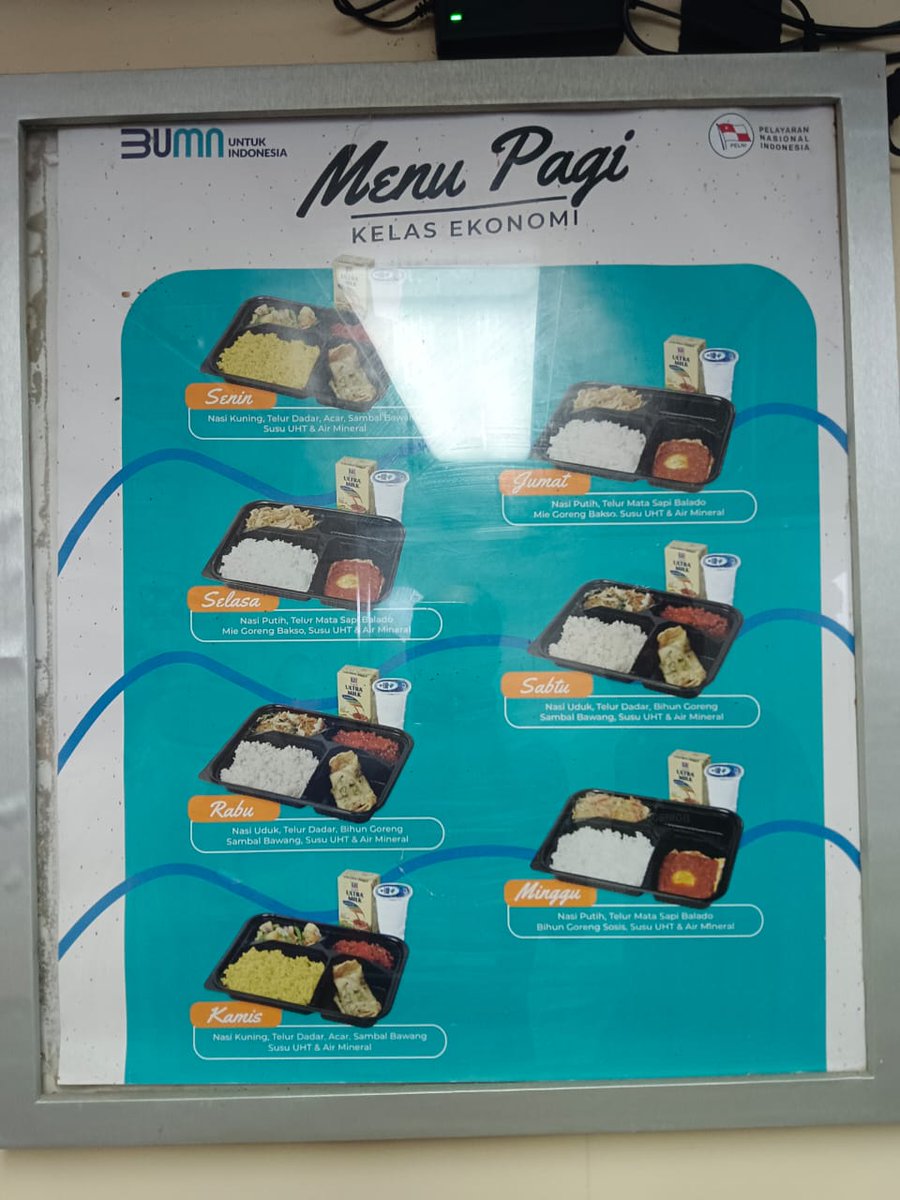 Wakles2's tweet photo. Hey komisaris indifenden @pelni_ bg @kangdede78 nih kukasih bukti bahwasanya di kapal kelud makanan nya laen di menu laen yg diantar.. emang begini ya caranya.. kalau anda berkunjung doang penumpang di service.. tolong dong pak @erickthohir tertibkan mereka.. https://t.co/XOhKKZmFlT