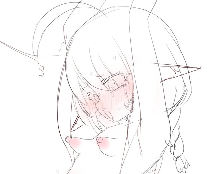 こないだのあんまり人気のなかった尖った貧乳をイキリザコ貧乳とよんでる 