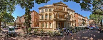 #SydneyPharmacySchool is seeking a Pharmacy Professional Practitioner based at @SydneyLHD @syd_health Do you have a passion for clinical teaching & shaping the future of pharmacy training? Work with @sidpatan & great RPAH pharmacy team Link: tinyurl.com/bdd3c79j