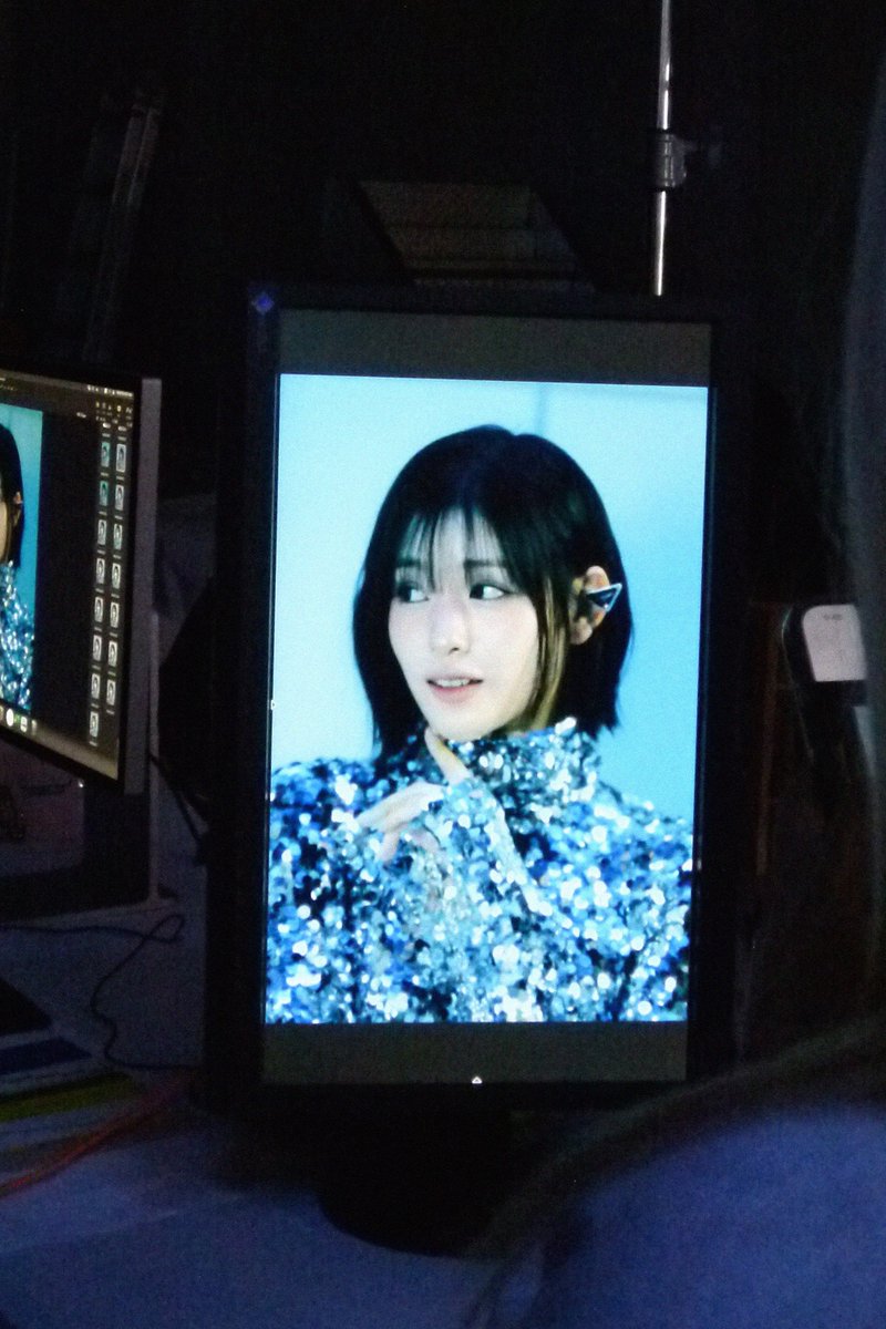 📸:⊹˚₊ 𝖩𝖺𝖼𝗄𝖾𝗍 𝖯𝗁𝗈𝗍𝗈 𝖡𝖾𝗁𝗂𝗇𝖽： #石井蘭 #RAN #란 ME