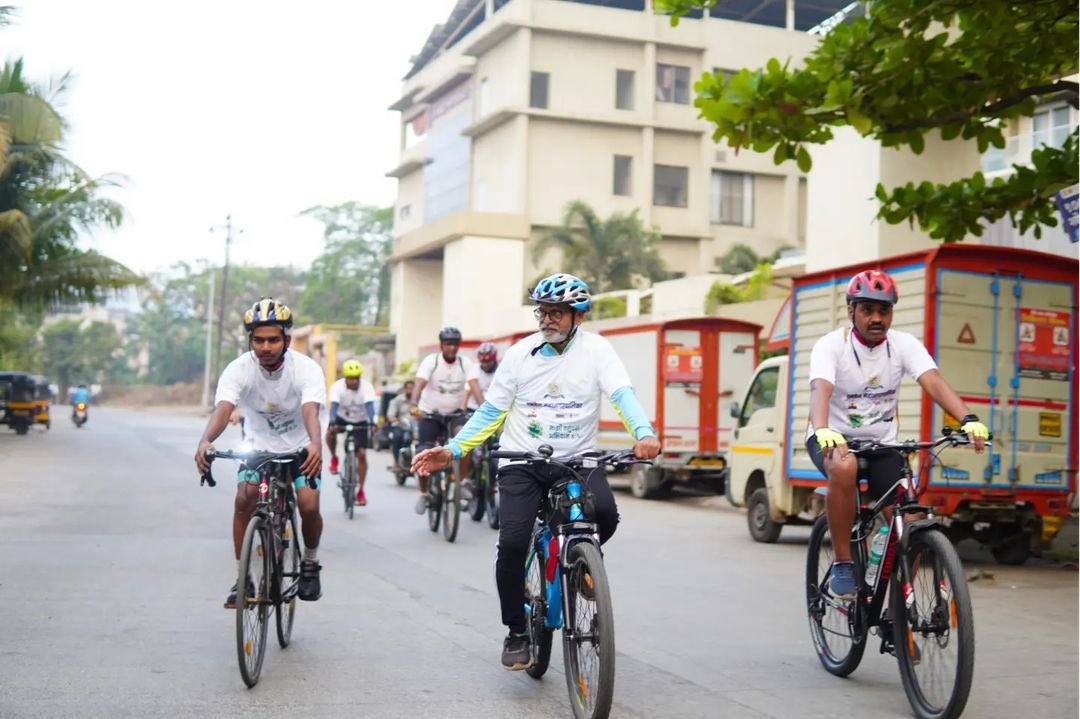 environment_pmc's tweet photo. महानगरपालिकेच्यावतीने माझी वसुंधरा अभियान 4.0 अंतर्गत सायकल रॅली

#PanvelMunicipalCorporation 
#majhivasundharaabhiyan 
#missionlife 
#cyclemarathon https://t.co/h9CtP7BtxX