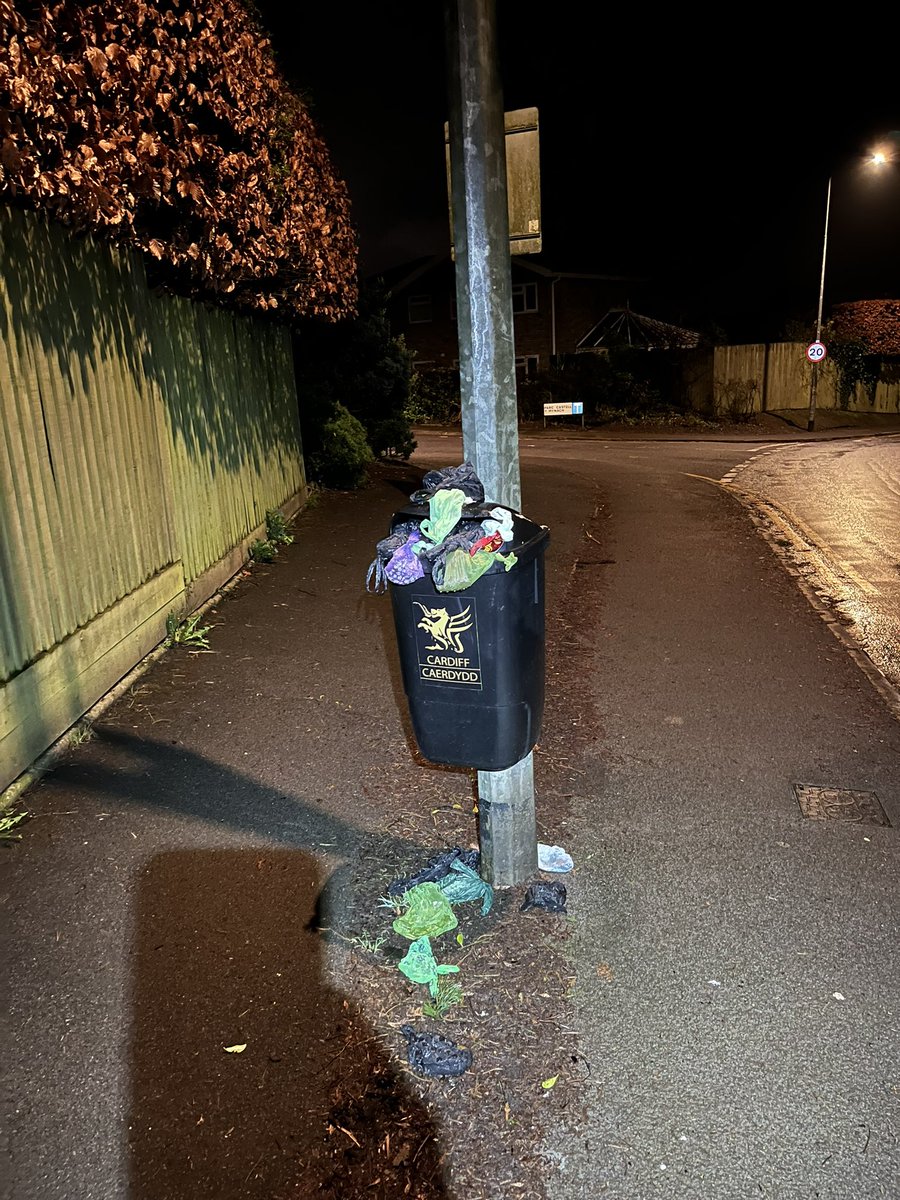emmsy6's tweet photo. Good to see our council tax (which I’m sure will be increased this year!) being put to good use! @cardiffcouncil you should be ashamed that you’re allowing school children to walk past these every day in Creigiau! Sort it out! @BBCWales #CardiffCouncil #CouncilTax #Creigiau https://t.co/1cdCsp7XXl