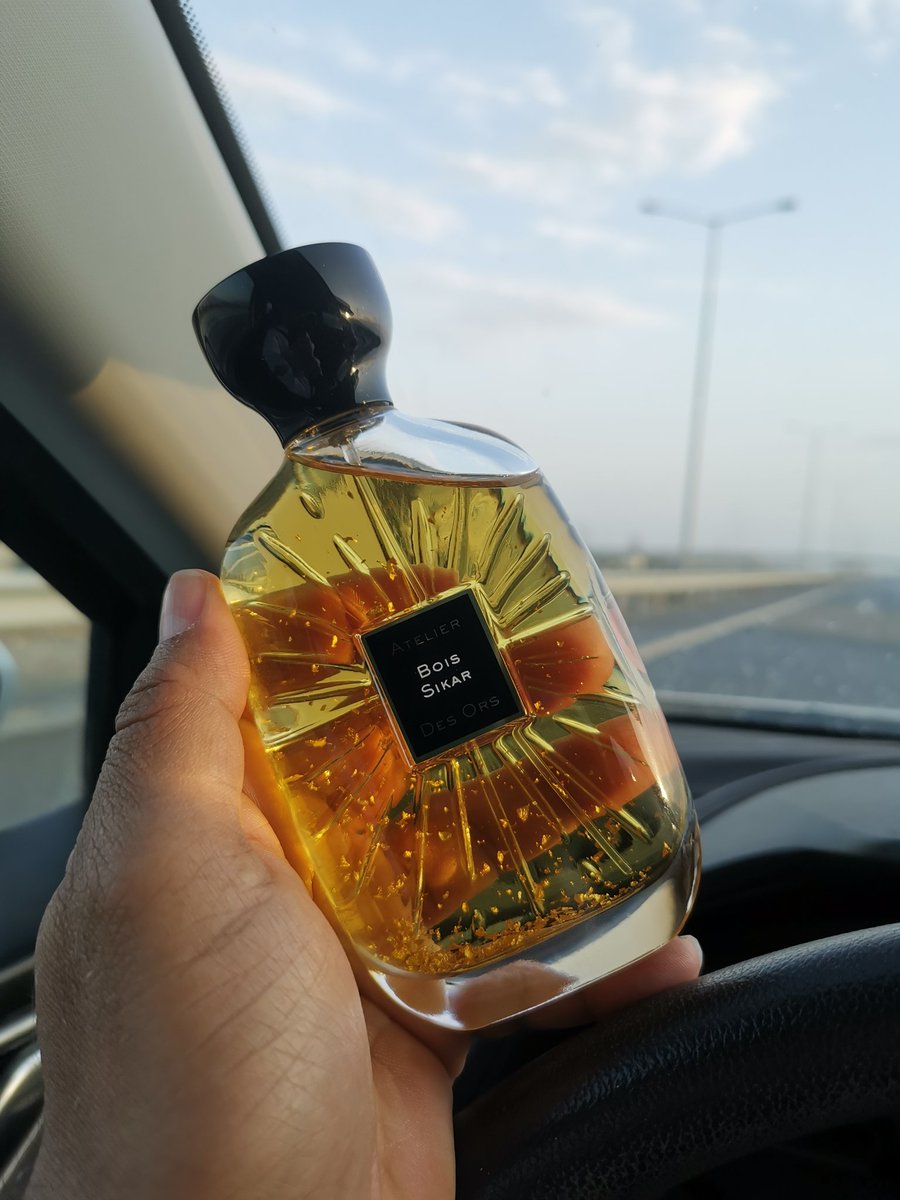 nms91338's tweet photo. #رابطة_عشاق_العطور
مع نسمات الصباح الباردة
وقطرات المطر الندية
يبوح هذا العطر عن جماله وتفرده
Atelier Des Ors Bois Sikar https://t.co/HIPNkGAXm4