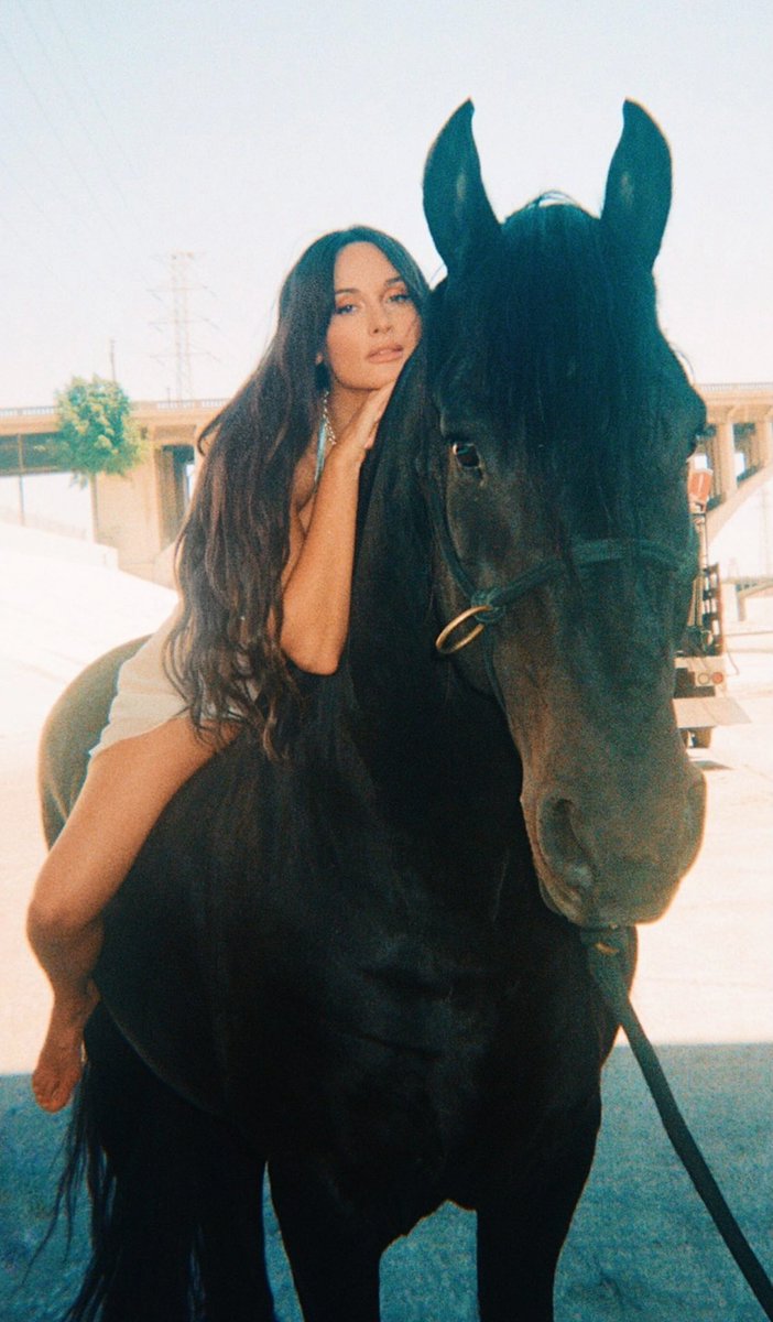 alexxalexalexxx's tweet photo. We ride at dawn. (Noon local time) https://t.co/3uBAbh98aF