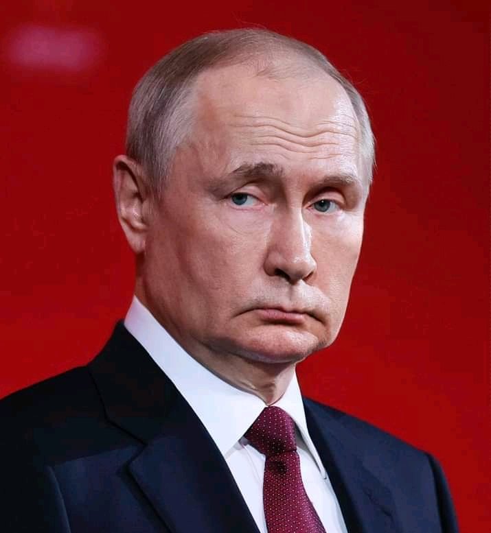 MDNnewss's tweet image. LGBTQ is officially banned in Russia and labeled as an 'extremist movement' punishable by up to 12 years in prison.