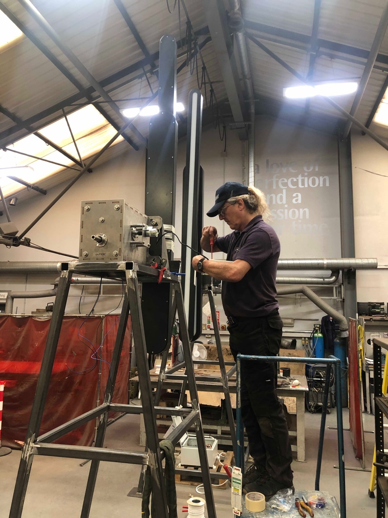 SmithofDerby's tweet image. The T500 movement is typically used for our large external clocks. It allows for sustained and smooth operation of large hands and was used recently for the Ropemaker Street Clock to power the aircraft-grade aluminium hands.⁠
⁠
#clockmovement #aluminiumclockhands