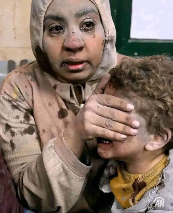 جب ہر منظر لہو لہو ہو تو بینائی سے بڑا کوئی عذاب نہیں۔ 
#SaveGaza