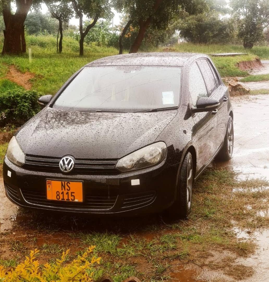 1Azonse's tweet image. Golf 6  2010 Model, 1.2CC, Mileage 136,000km Android Radio with a strong Subwoofer. 32 gb support 2 USB, 17inch Mug Rim. AC working. 9.5 Million Kwacha. 0888642854. WhatsApp or call. No six pack baddie mutenga

Ngongole zachuluka. Tengani katundu apite moyo utsale.