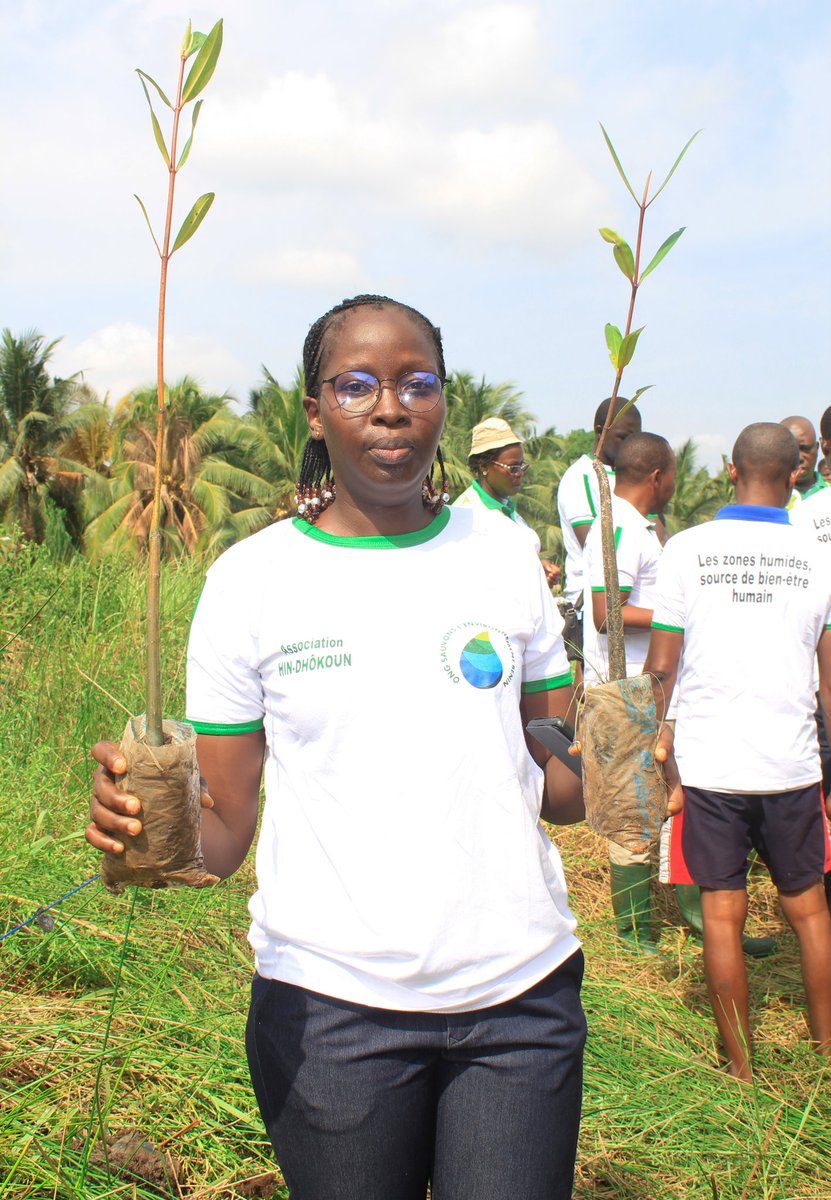 Mahoutondjit's tweet photo. L'ONG SAUVONS l'Environnement BÉNIN était aux côtés de l'association HIN DHÔKOUN ce samedi 02 mars 2024 à Possotomè pour la restauration des mangroves https://t.co/uJxOLFpcMK
