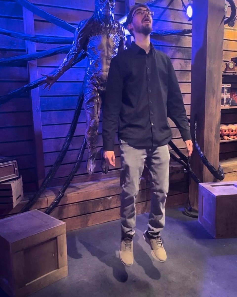 DatBoyGz's tweet image. Let me know if you guys need a stunt double for @SadieSink in season 5, I’m available. @netflix