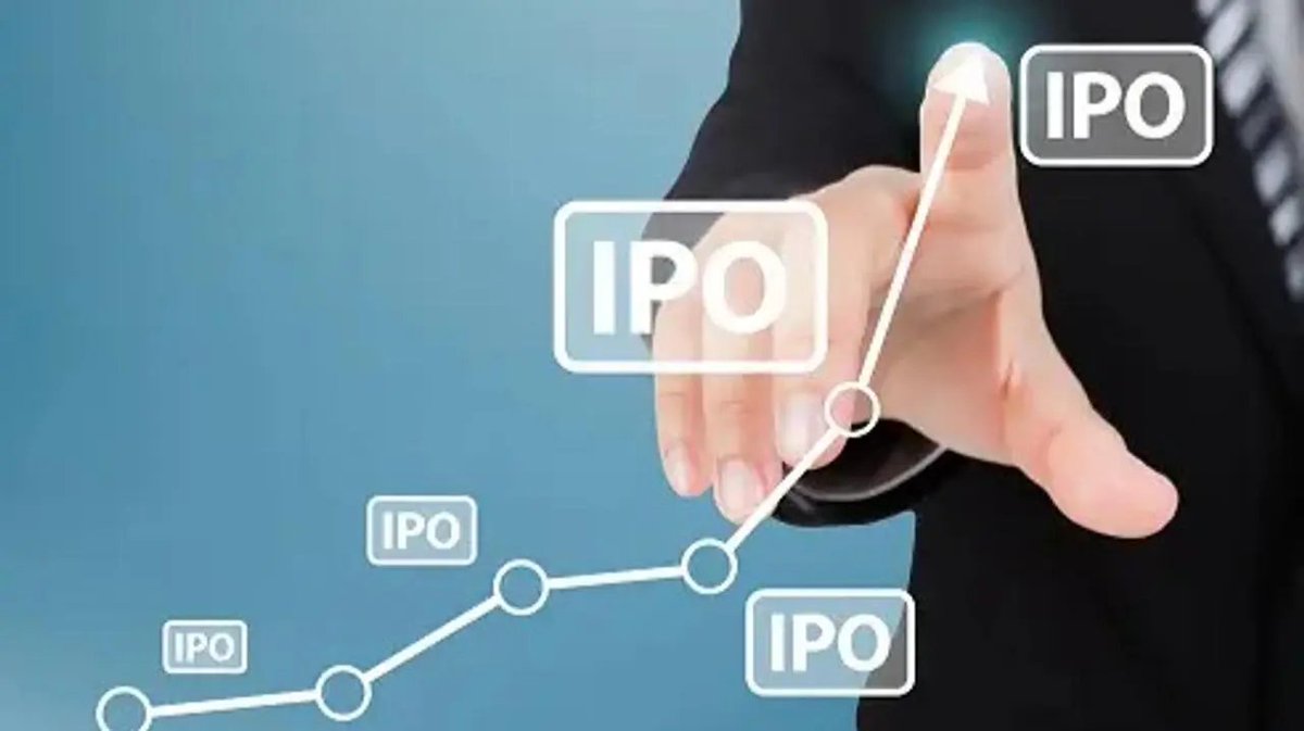 RepublicBiz's tweet photo. Platinum Industries shares made a strong stock market debut on Tuesday. The stock opened for trading at Rs 228 on the BSE against issue price of Rs 171, marking an upside of 33 per cent #PlatinumIndustries #StockListing #StockMarkets
https://t.co/AzKnGBDDXq https://t.co/48lraTxO5q