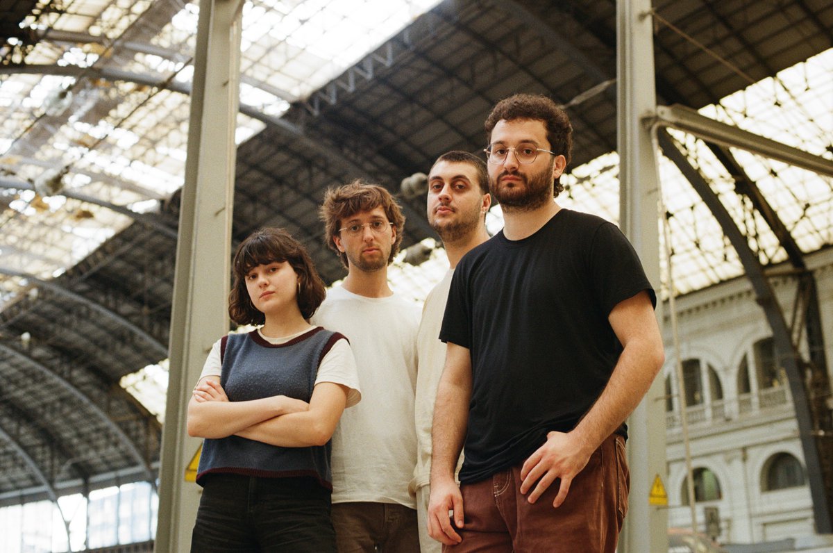 Aquest divendres, els <a href="/reiinagrup/">REÏNA</a> seran a <a href="/elpumarejo_LH/">El Pumarejo</a> compartint nit amb <a href="/vennusauri/">Ven’nus i/o Valèria</a> dins el @LetsFestival! Entrades aquí: letsfestival.cat/ca/programacio… <a href="/eljardiamagat/">El Jardí Amagat</a>