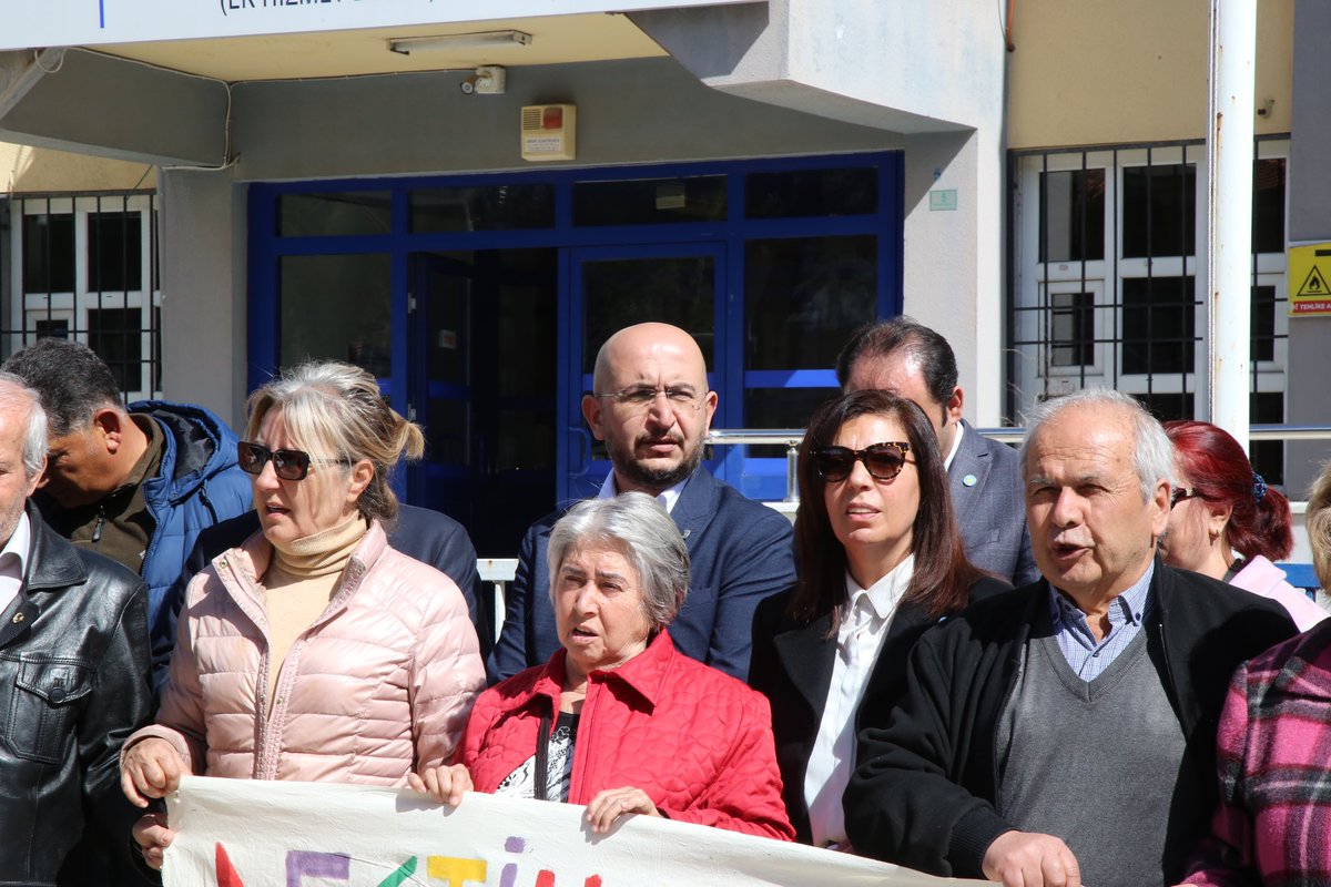 Sözde değil, özde çevreciyim!
Bayır Mahallesi’nde yapılmak istenilen entegre çimento fabrikasına karşı açılan dava neticesinde ÇED olumlu kararının iptalinin kesinleşmesi sonrası,  1/100.000'lik çevre düzeni planından da "Sanayi alanı"  işaretlenmesinin kaldırılması için Çevre