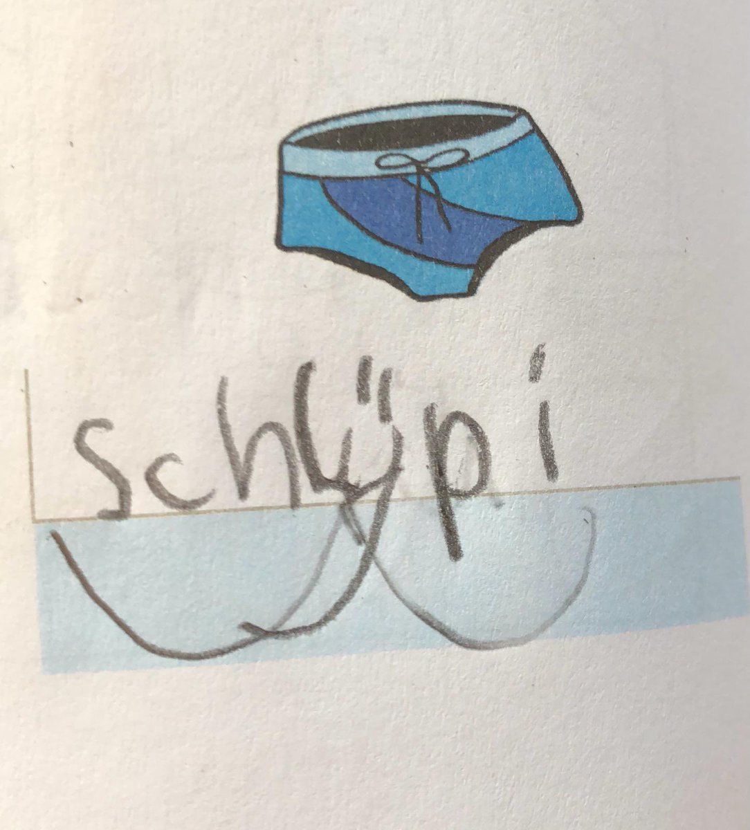 AxelKamann's tweet photo. Die Verwendung von Anlauttabellen für den Spracherwerb funktioniert nur bedingt, wenn der Wortschatz in den Familien stark divergiert.
 Sie sehen das »U« für »Unterhose«.
#Schule #twlz #schmunzel https://t.co/LDFh9AWMjS