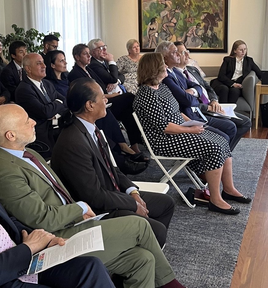 Honored to offer congratulations to @NorwayinAU on progress of #UniversityoftheSouthPacific and University of Bergen #N-POC partnership. This is one of the largest PhD program on climate-ocean in the world - a crucial part of BluePacific’s capability toolkit @EdvardHviding