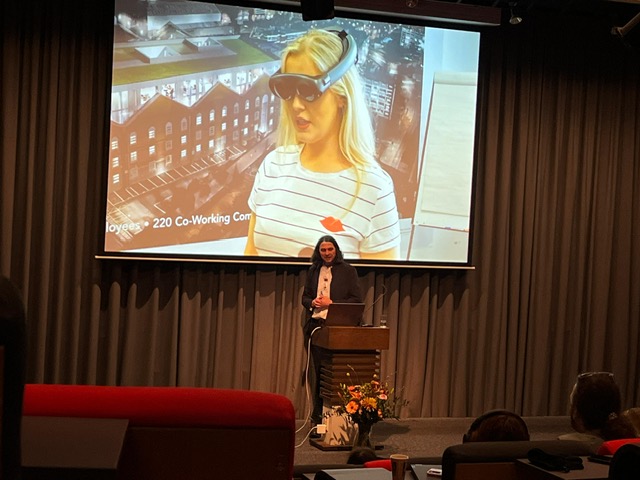 📢We look back on a great first day of the Open Lectures on Social #XR! Couldn't make it today? You're welcome to join us for day 2 tomorrow. For more info 👉 cwi.nl/en/events/cwi-…