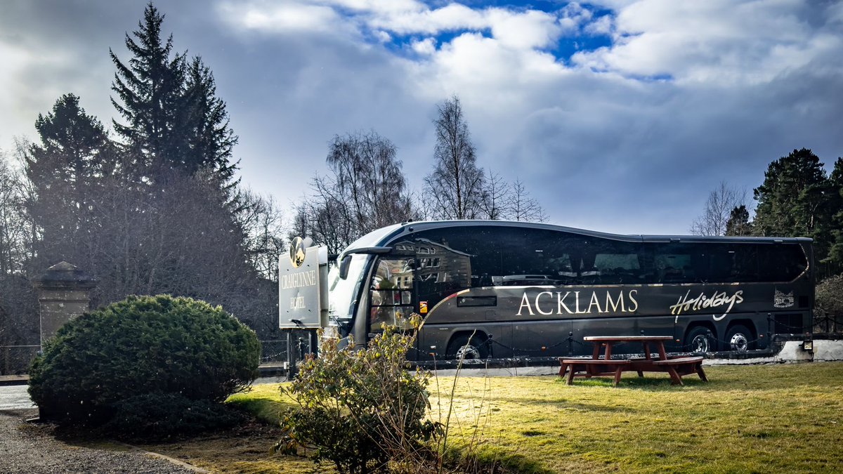 There are glimpses of Sun and Spring creeping in 🚌☀️😎☀️😎