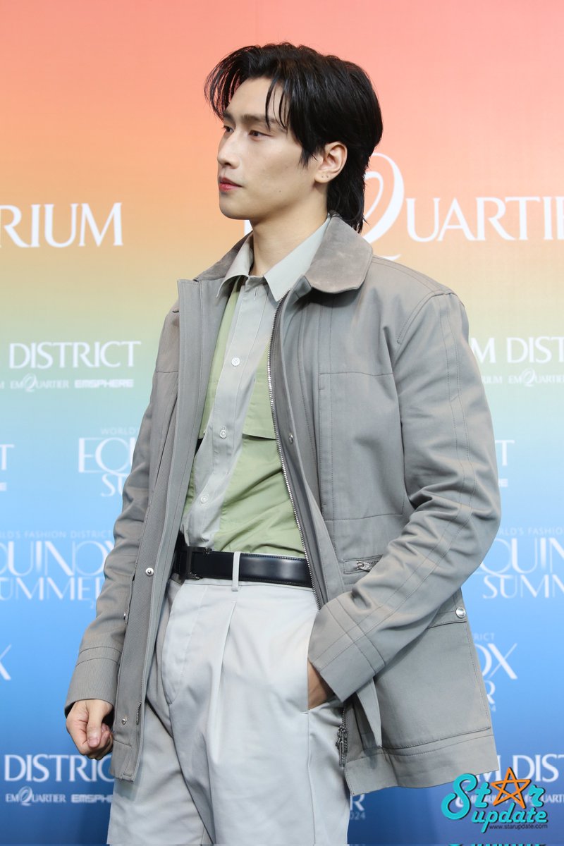 "ไบเบิ้ล วิชญ์ภาส" ในงาน "WORLD'S FASHION DISTRICT EQUINOX SUMMER 2024"

#EMFASHIONICONXBIBLE
#BibleWichapas
#EquinoxSummer24 #EMPORIUM #EMQUARTIER #EMDISTRICT
#EMFASHIONICON