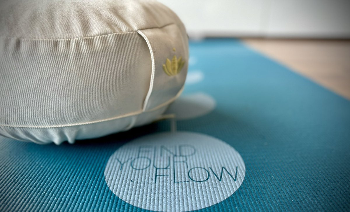 Ein paar Asanas nach dem Dienst…#yogaflow #omshanti #namaste #energy