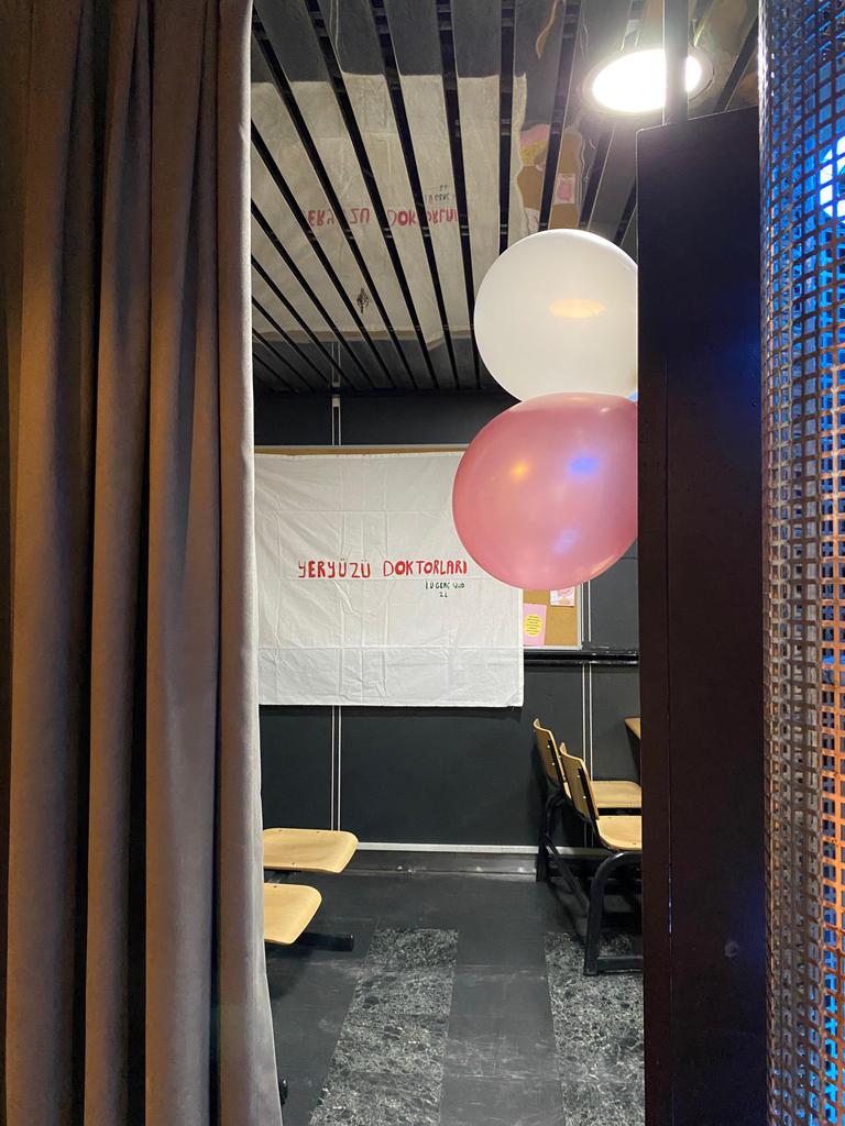 " Rauf Bey gemisinde eğitim veren okulumuz"Osman Ötken Anadolu Lisesi"nde öğrencilerimize mesleki atölyeler düzenleyip akademik vizyon katma amaçları için " Yeryüzü Bize Emanet" projeleri kapsamında İstanbul Üniversitesi <a href="/iugencyyd/">İstanbul Üniversitesi GençYYD</a>' misafir ettik.

<a href="/ANTAKYAMEM/">ANTAKYA İLÇE MİLLİ EĞİTİM MÜDÜRLÜĞÜ</a>