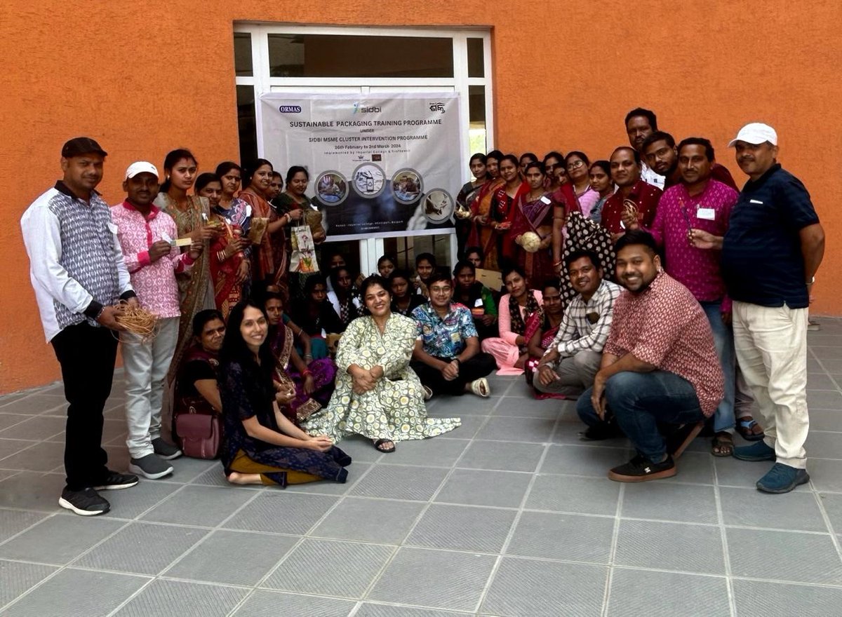 sidbiofficial's tweet photo. The initiative aims to improve marketability on e-commerce platforms and promote the adoption of sustainable techniques within the cluster.
#ClusterInterventionProgram #HandloomCluster #SIDBI_Bargarh #sustainablepackaging #sustainable #MissionShakti https://t.co/Z3nISE7OEK