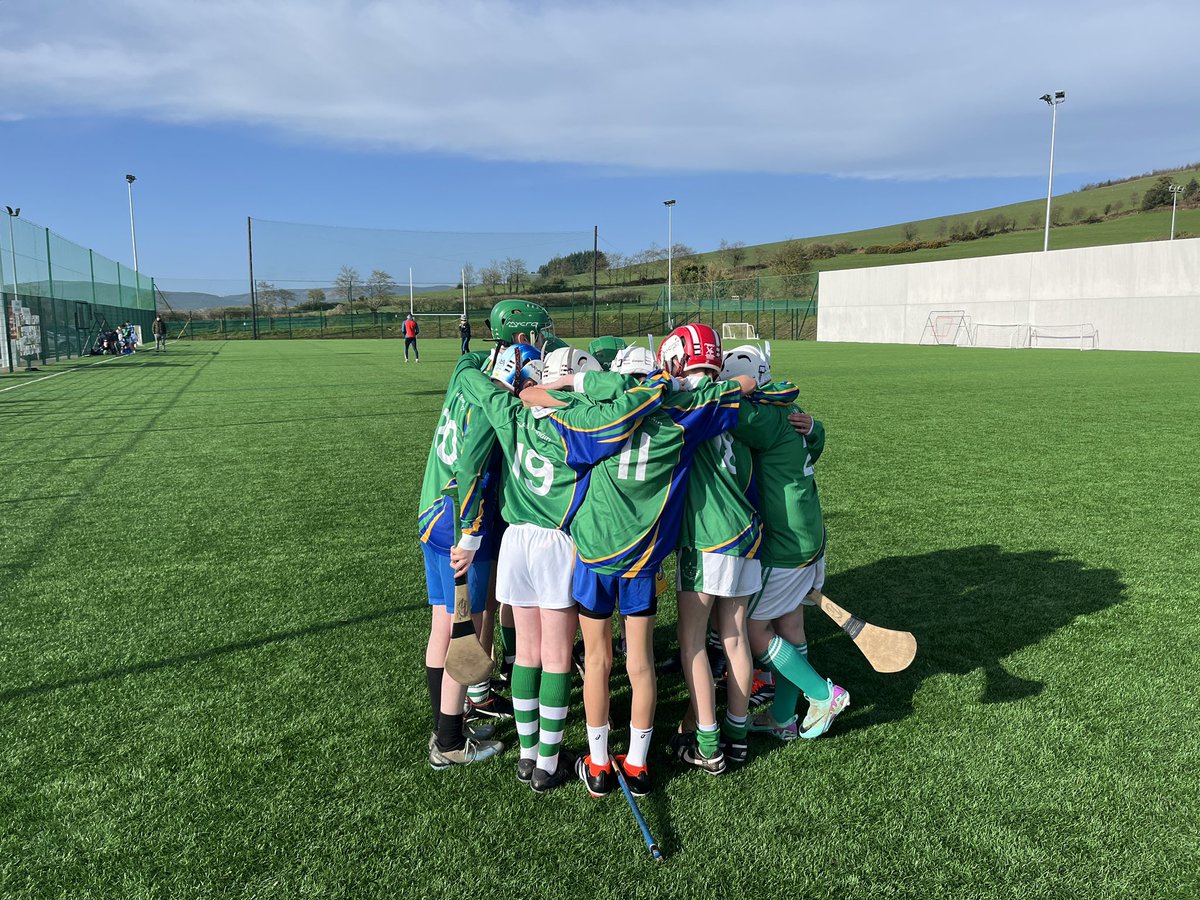 Well done to the boys who played in the Mini 7’s Hurling Finals today in Glenroe. We had great games against Bruff NS, Bruree NS & Kilmallock NS. Well done to all who took part! @brureens @ScoilMocheallog @LimerickGAAzine @cnambnaisiunta @MunGAABunscol