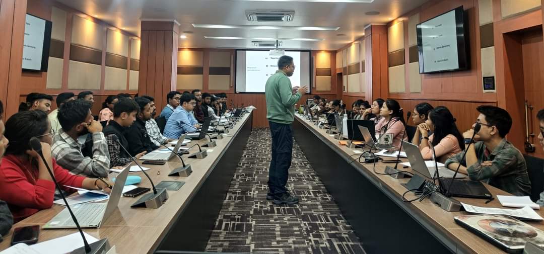 aaranyak's tweet photo. 🌿 Senior official and #GISexpert with Aaranyak Arup Kumar Das participated as an invited resource person for the orientation programme for "Chief Minister’s Climate Resilient Village Fellows, Batch 2" organised by the ASTEC, recently.

📍 Guwahati, Assam https://t.co/UIfHd86k95