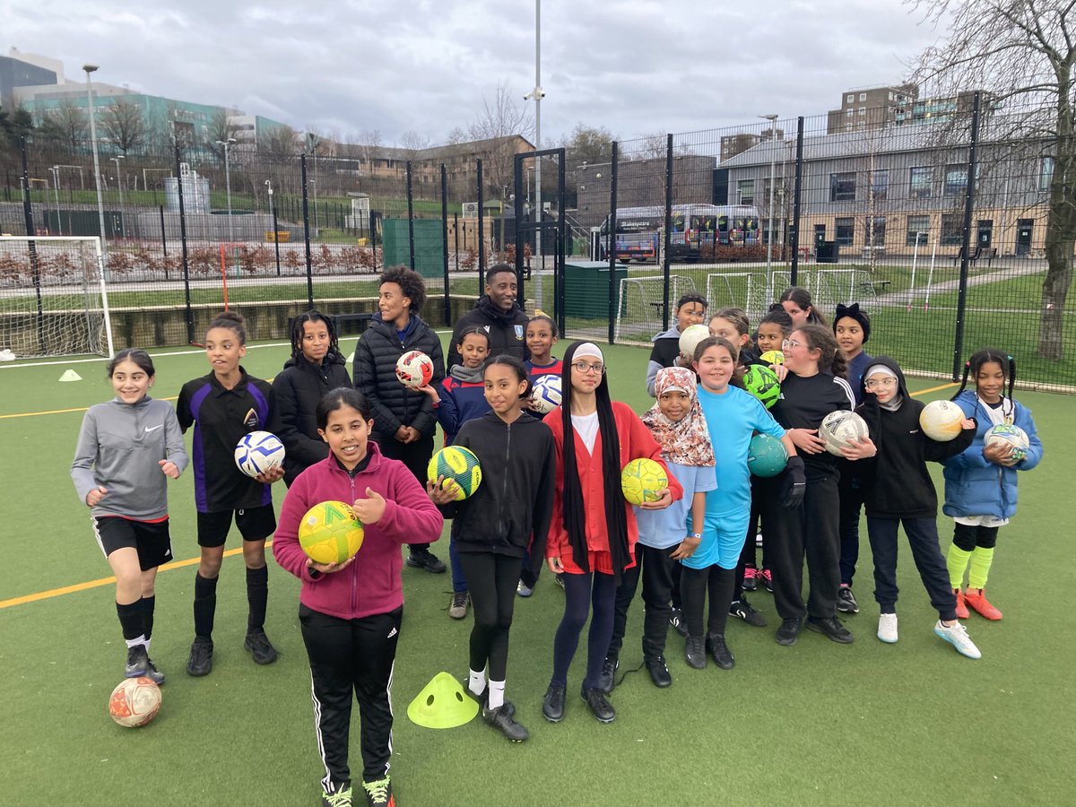 Amazing turnout at UMOJA Girls football club tonight. ⚽️ THANK YOU @YorkshireSport for the OSF funding that makes this possible. 👏👏 #OpengSchoolFacilities @Ad_Fuller @ActivePartners