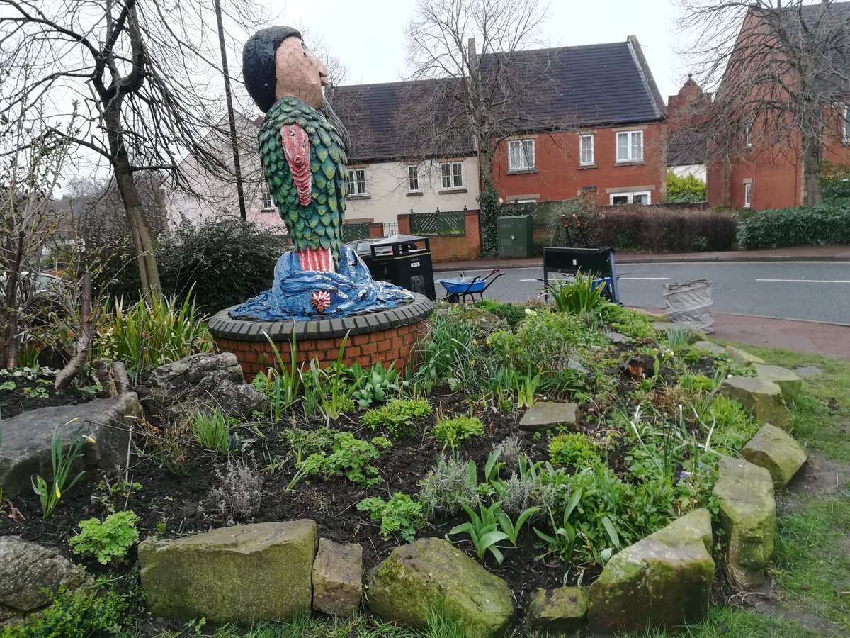 We have volunteer gardeners who give their time every week (usually on a Tuesday morning) to make St. Peter's in Newcastle look even nicer 🙂