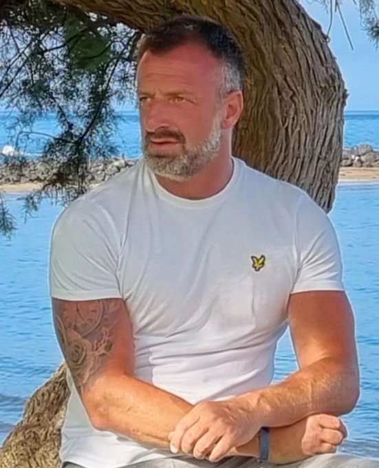 If everything goes well we are moving to Spain this summer #movingon ☀️ https://t.co/VaFCTb8iO0<a href="/tag/movingon"class="tags"><span>#movingon</span></a>