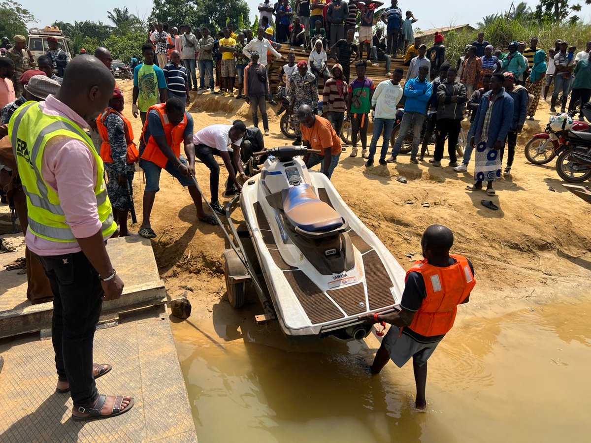 The Environment Protection Agency in a rigorous raid has destroyed over seventy dredge machines used in illegal mining in the country’s rivers and waterways to safeguard our rivers and environment for current and future generations. #protectourwaters #stopillicitmining