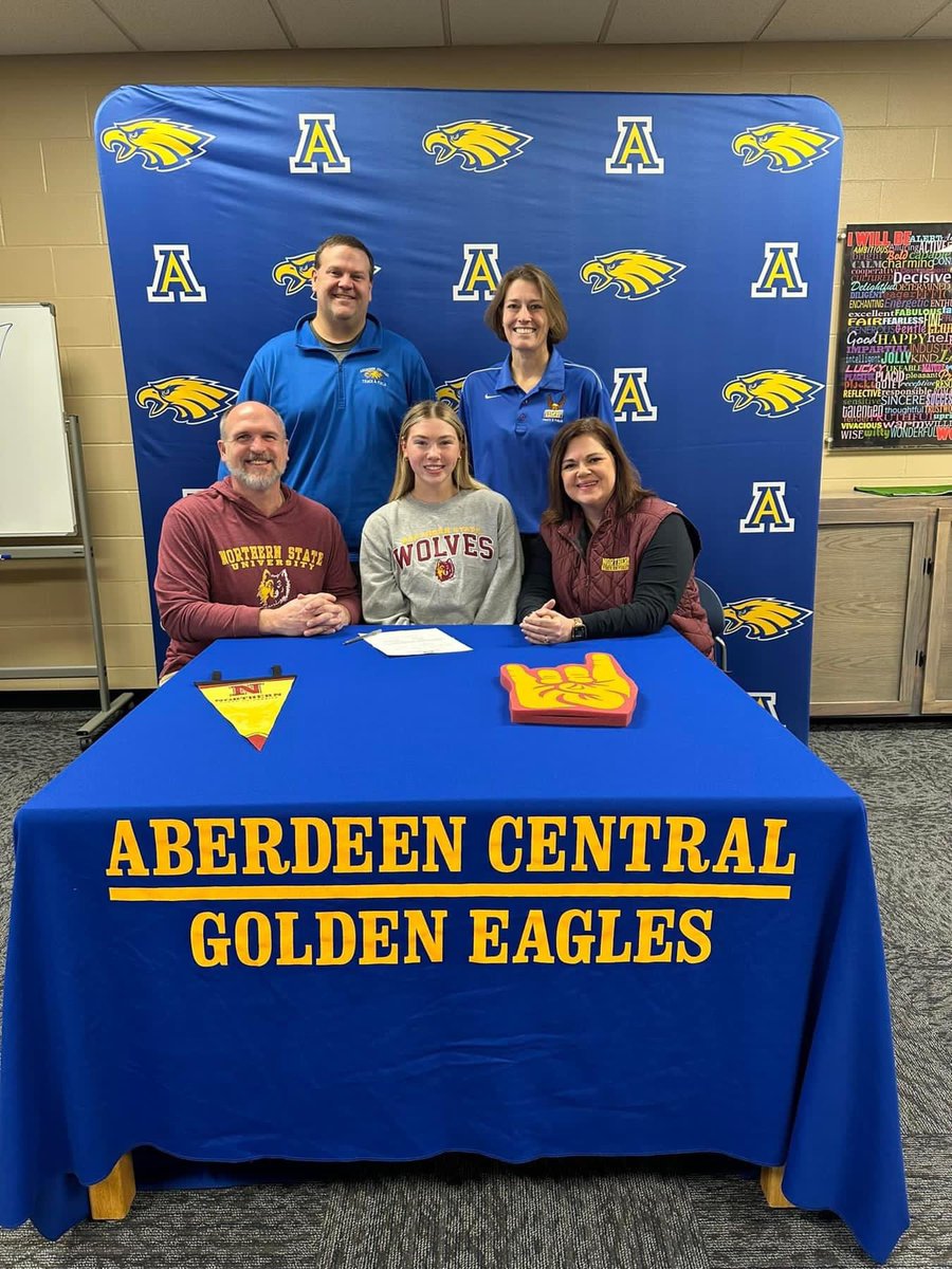 Congrats to AC thrower Grace Kuch and @nsuwolves_tfcc! The Wolves are getting a great one!!